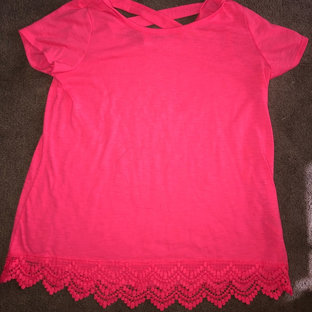 pink shirt